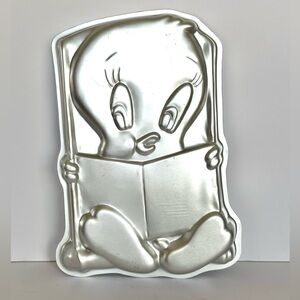 Vintage 1979 Tweety Wilton Cake Pan